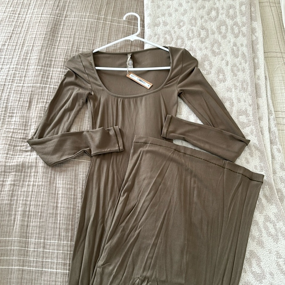 Skims lounge long sleeve dress